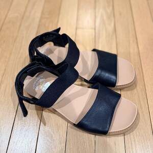 Dr. Scholl's Shoes Women's Island Life Strappy Flat Sandal, 7